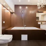 Prime Location Apartament